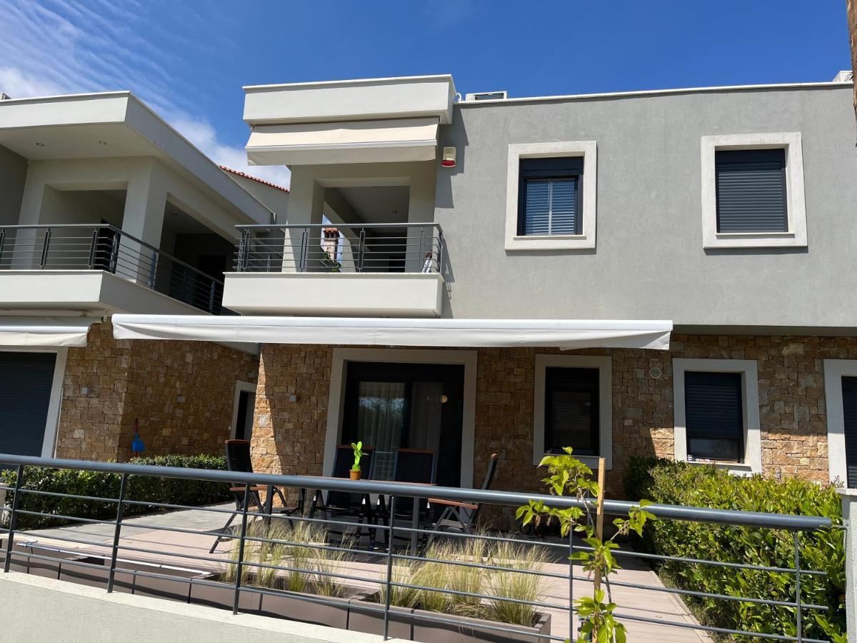 Nikiti Heart Luxury Villa Екстер'єр фото
